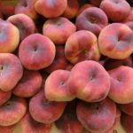 peaches, fruits, food-379893.jpg